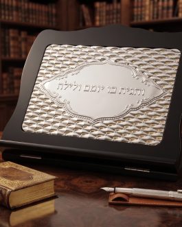 סטנדר עץ חום מוכסף