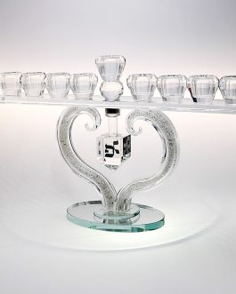 חנוכיה לב קריסטל 22X36סמ+סביבון