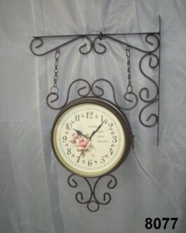 שעון רכבת נתלה חום