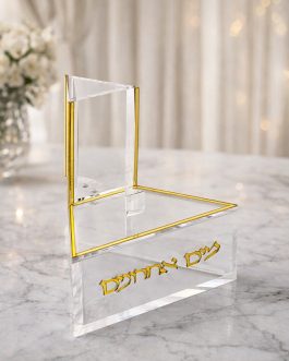 מ"א אקריליק משולש שקוף זהב
