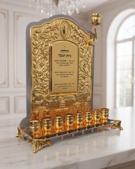 חנוכיה אקריליק גב מוזהב